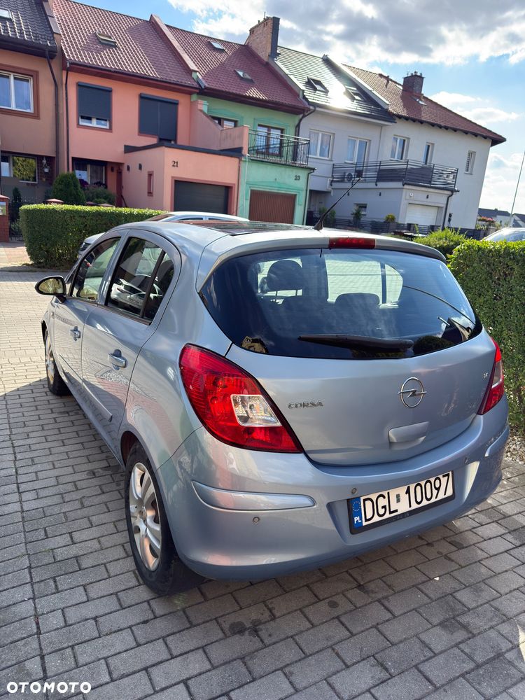 Opel Corsa 1.4 16V Silverline Easytronic - 4