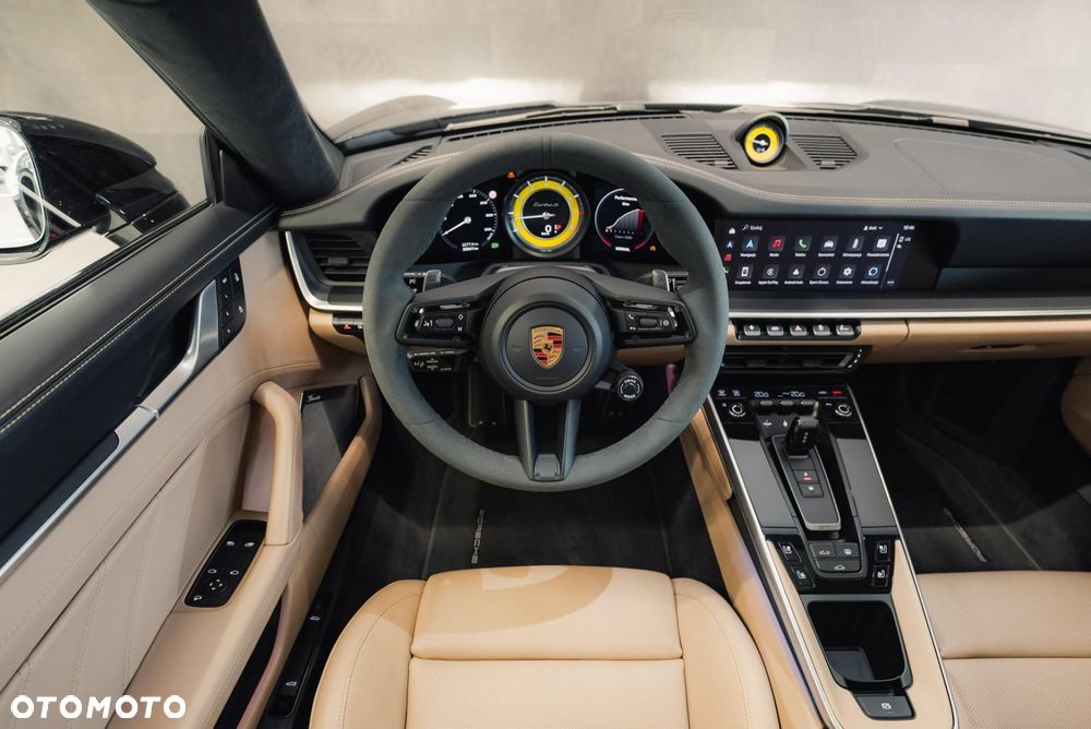 Porsche 911 Turbo S - 12