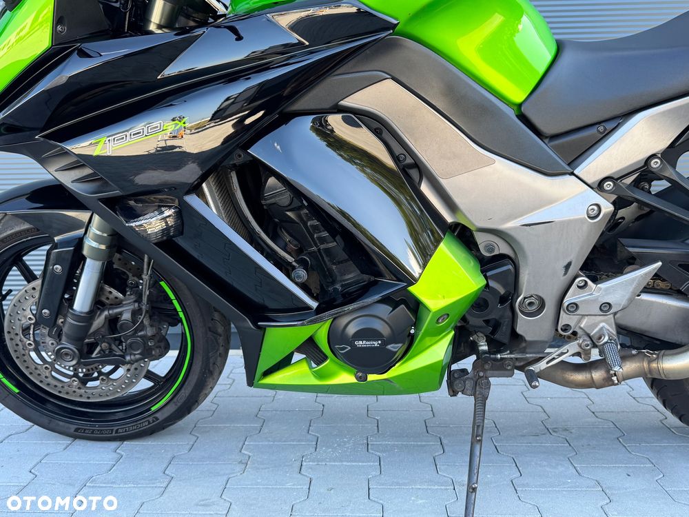Kawasaki Ninja 1000 SX - 13