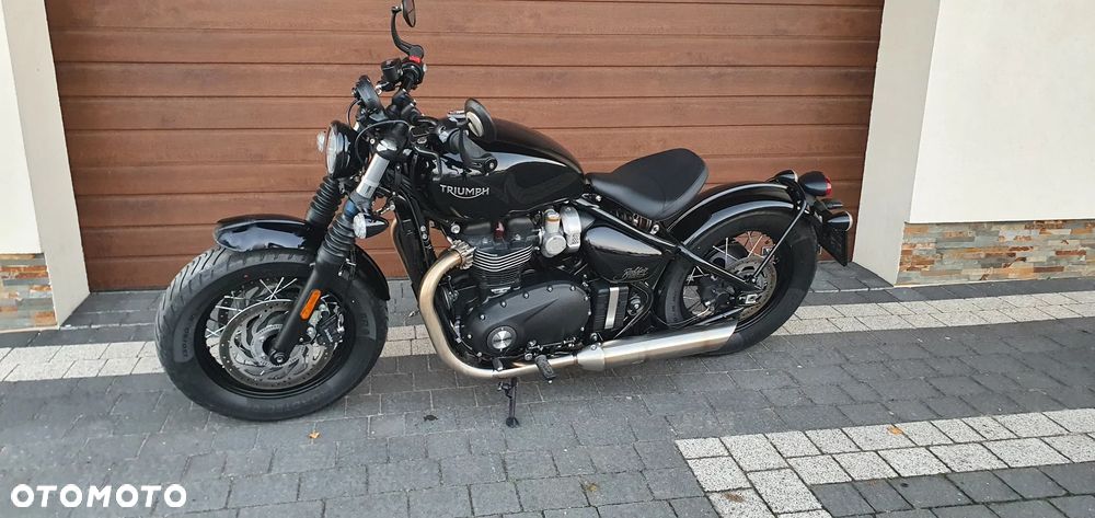 Triumph Bonneville Bobber - 1