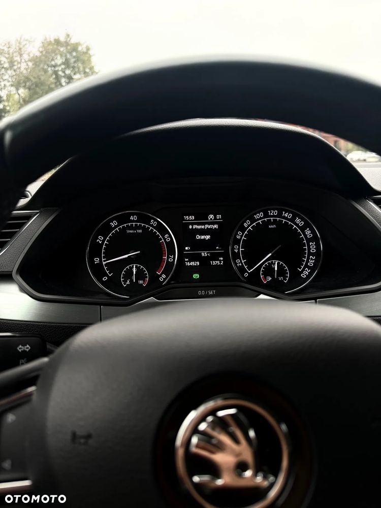 Skoda Superb ver-1-8-tsi-style-dsg - 25