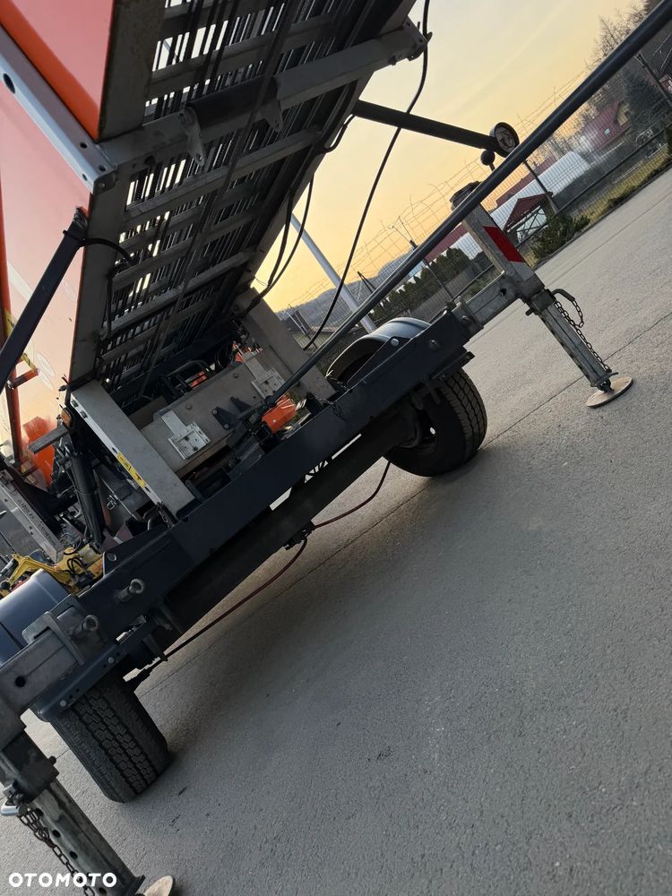 Paus Easy Big 25WH Drabina Dekarska w pełni Hydrauliczna 26 metrów. Obrotowa. 2018rok. Jak Nówka z salonu. praktycznie zerowy przebieg! Odpala na kluczyk. Silnik Honda. Serwisy w Dekra do Końca. Sprowadzona z Komuny Norweskiej. Wielka Okazja. Dokumenty do rejestracji. Dodatkowe sterowanie z góry. Nowy model - 19