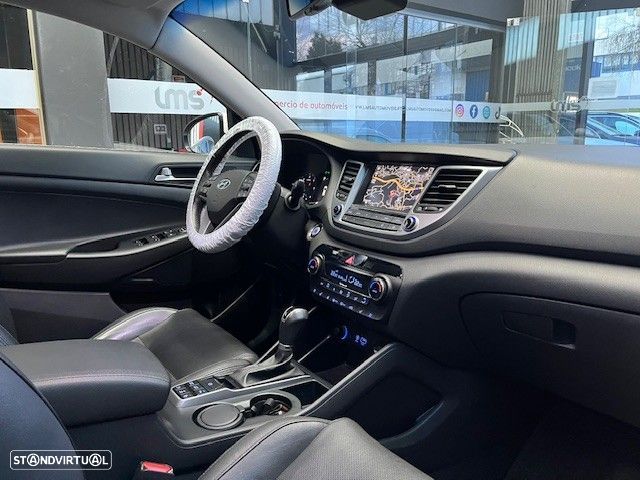 Hyundai Tucson 2.0 CRDi 4WD Auto Premium - 10