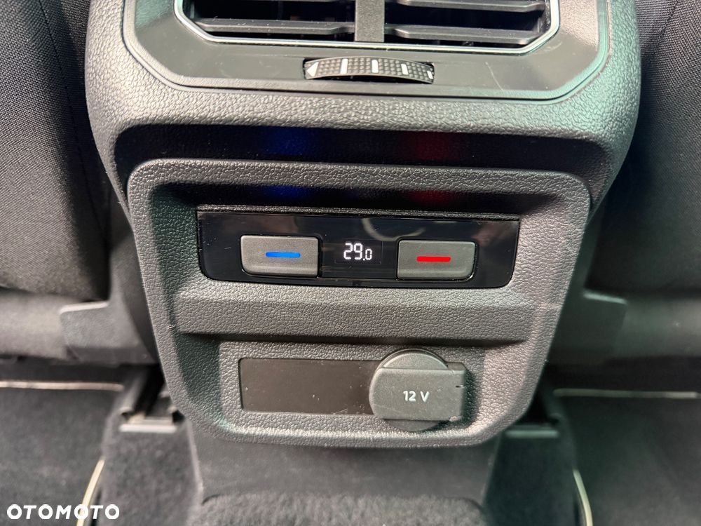 Volkswagen Tiguan - 24