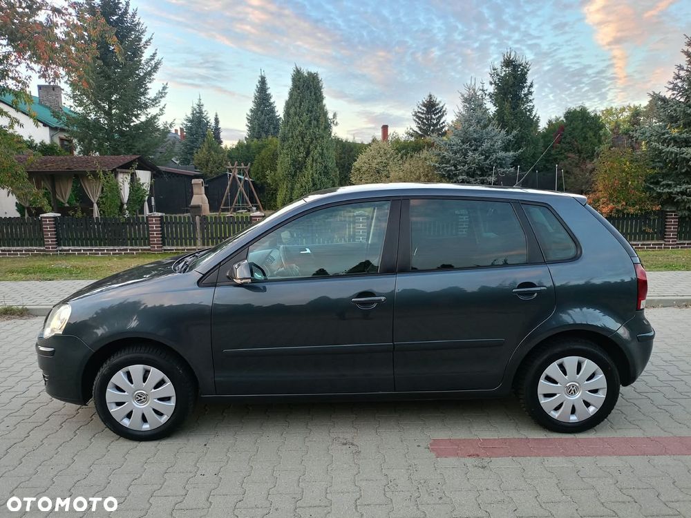 Volkswagen Polo - 8