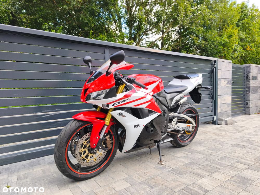 Honda CBR - 28