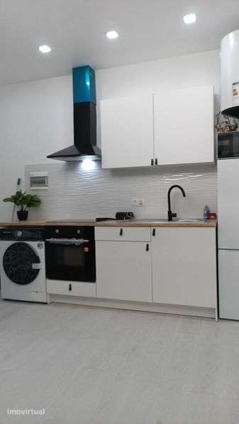 Apartamento T0 loja transformada a 30 metros praia quiaios - Grande imagem: 3/12