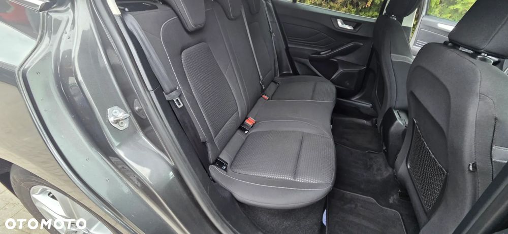 Ford Focus 1.0 EcoBoost STart-Stopp-System TITANIUM - 32