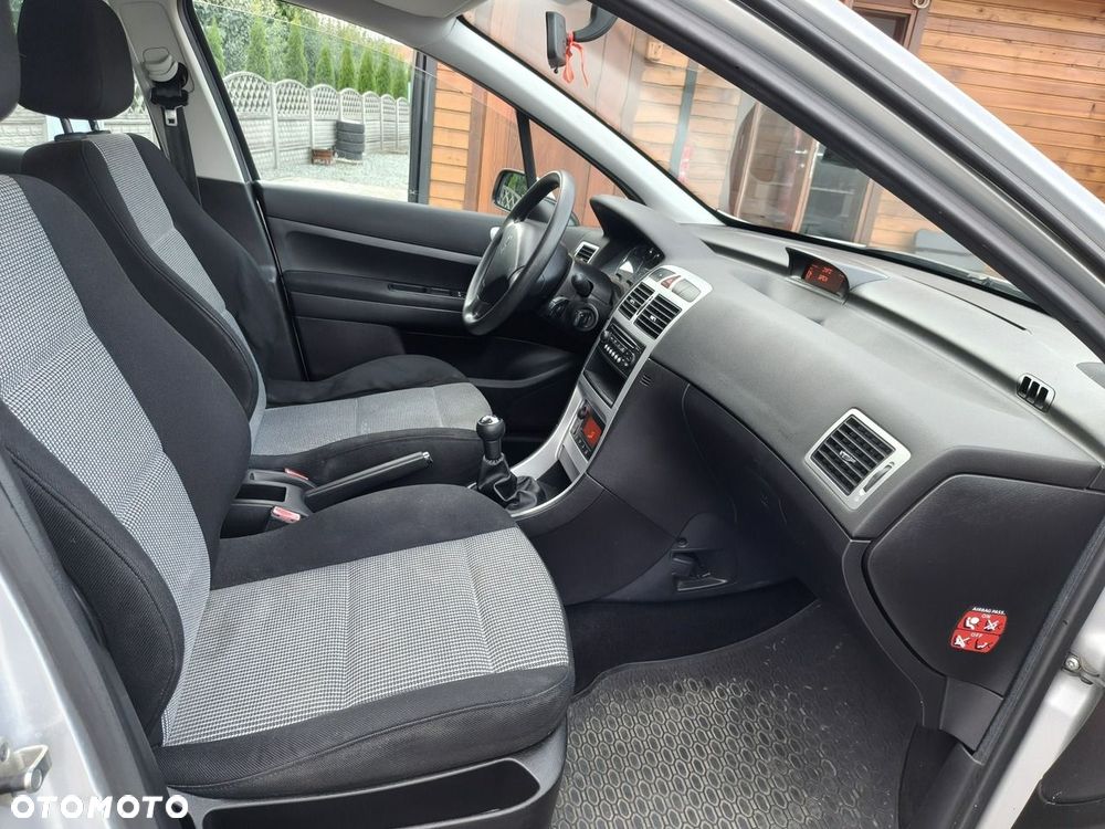 Peugeot 307 HDi 110 Epok - 18