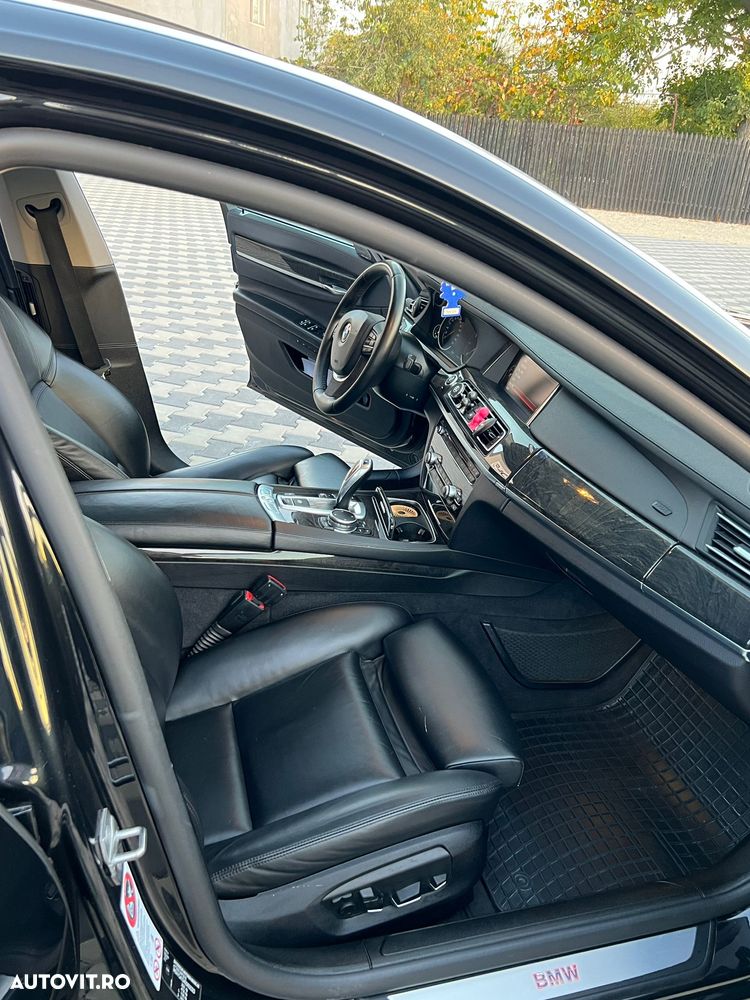 BMW Seria 7 730Ld - 19
