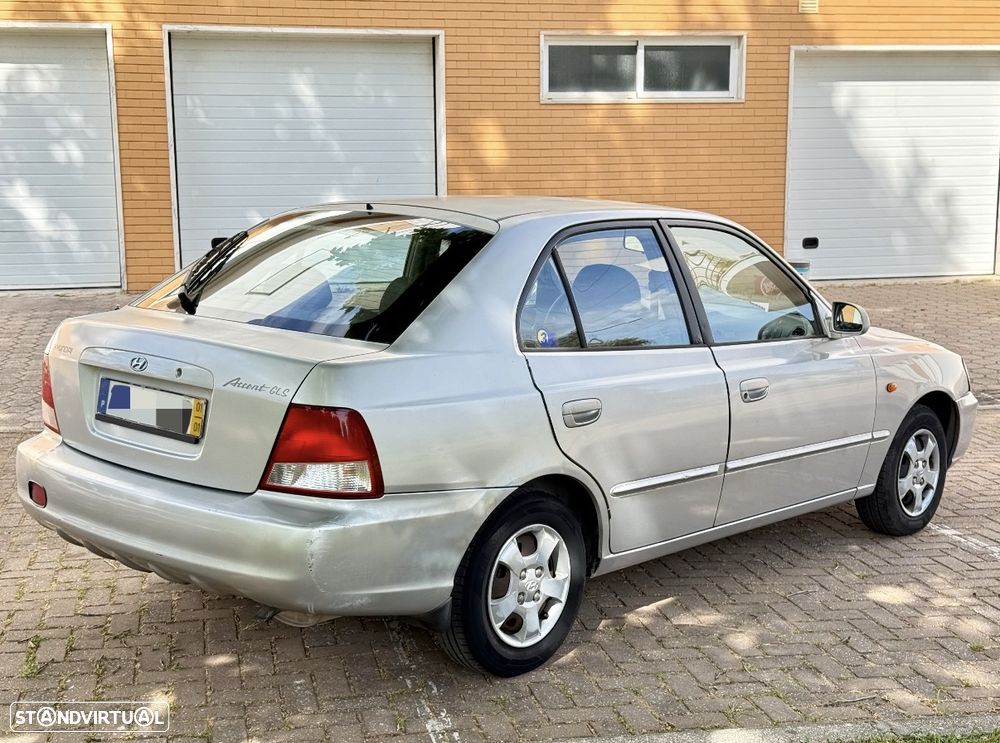 Hyundai Accent 1.3 GLS - 4