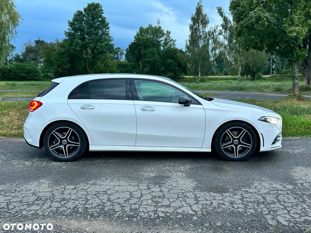 Mercedes-Benz Klasa A 220 4-Matic AMG Line 7G-DCT - 3