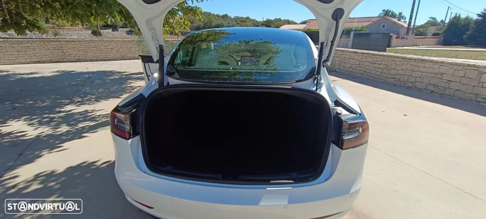 Tesla Model 3 - 7