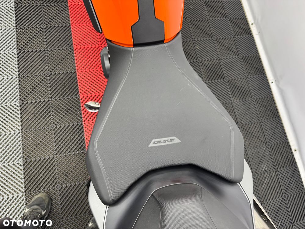 KTM Duke - 25