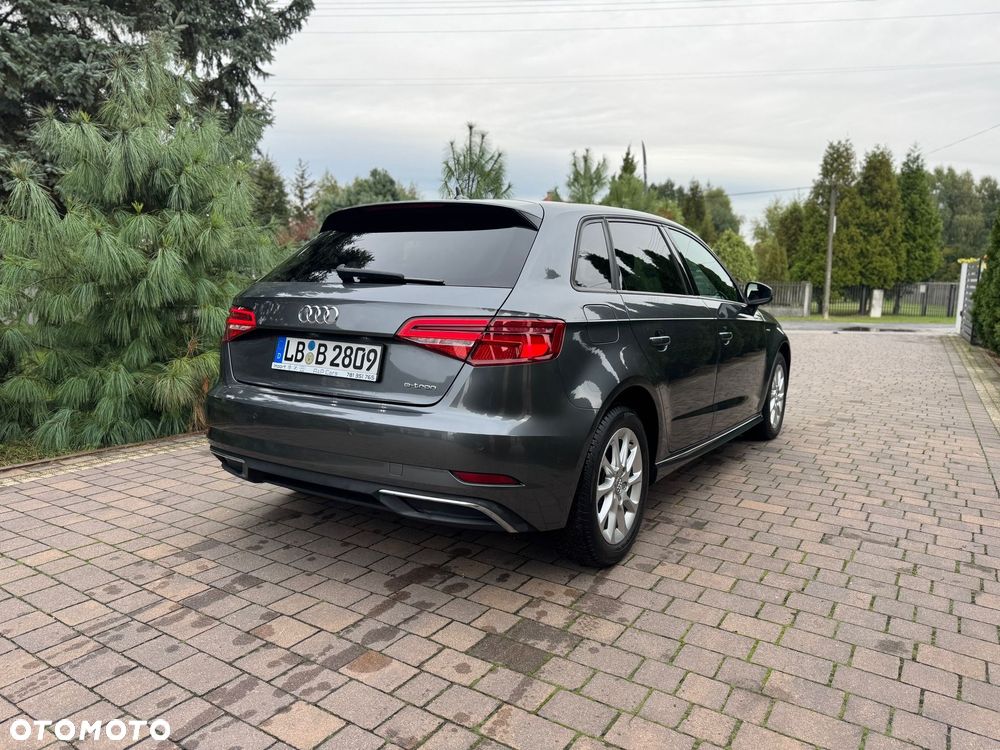 Audi A3 Sportback 1.4 TFSI e-tron Sport S tronic - 3