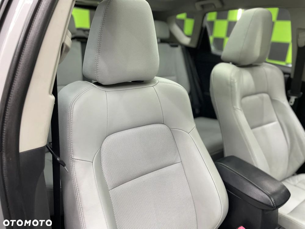 Toyota Auris - 31