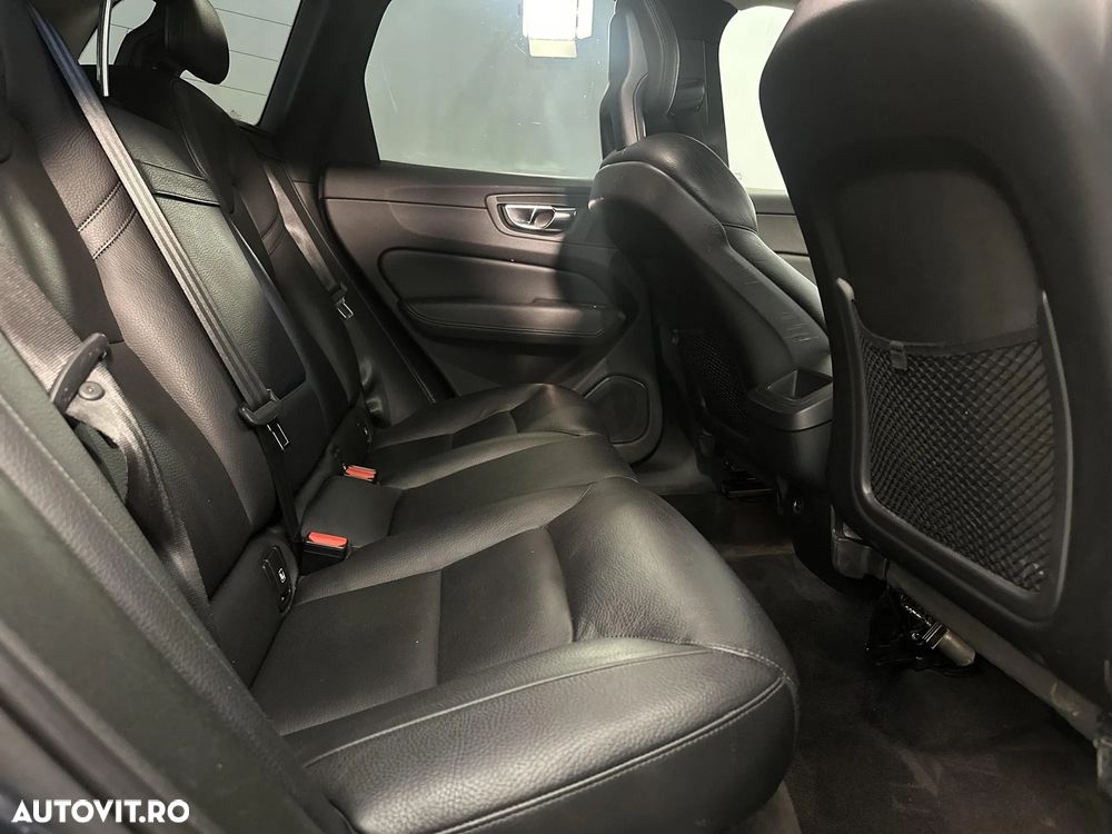 Volvo XC 60 D4 AWD Momentum - 13