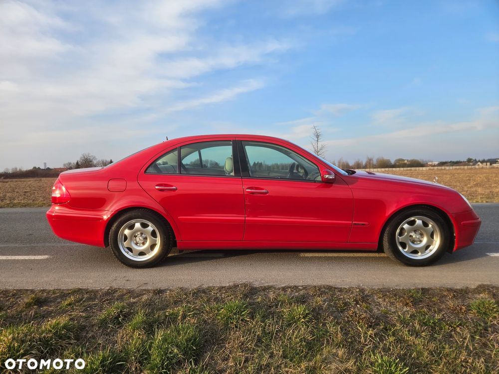 Mercedes-Benz Klasa E 320 Classic - 12