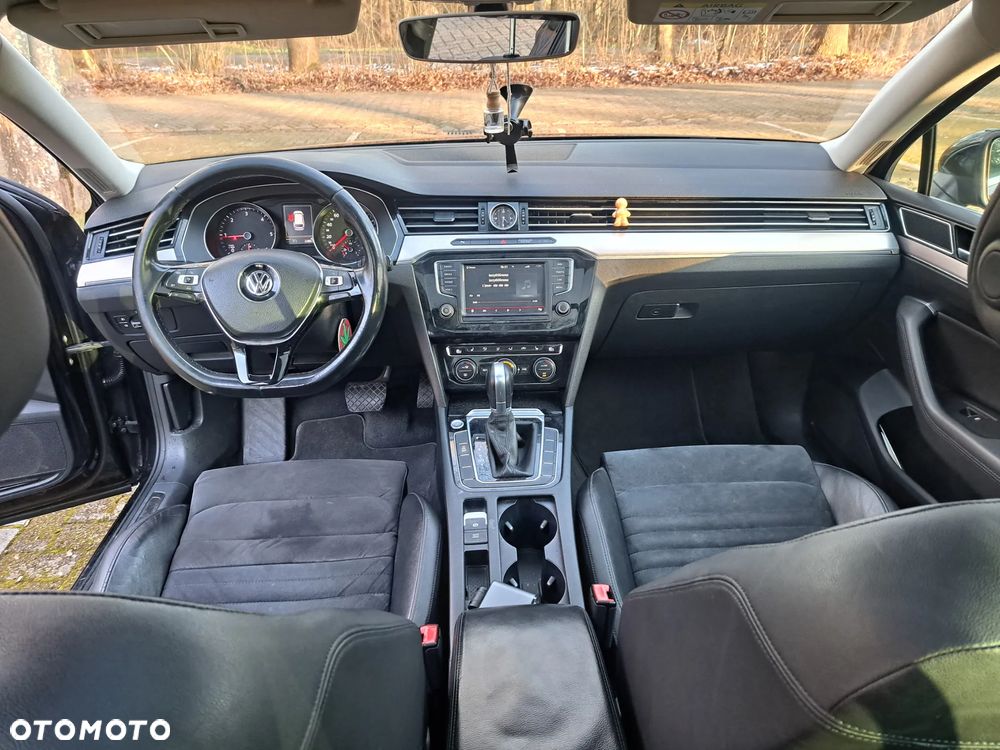 Volkswagen Passat - 10