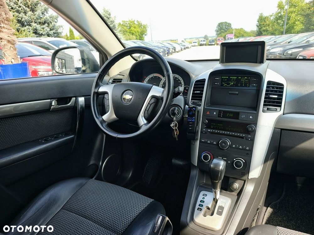 Chevrolet Captiva - 31