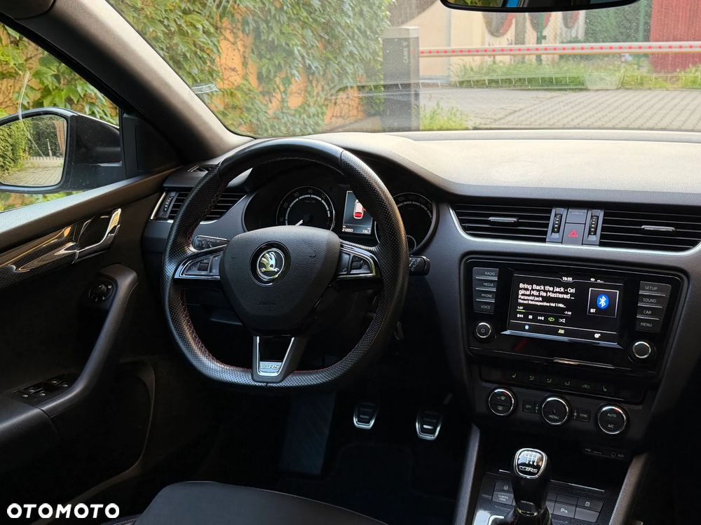 Skoda Octavia 2.0 TSI RS - 18