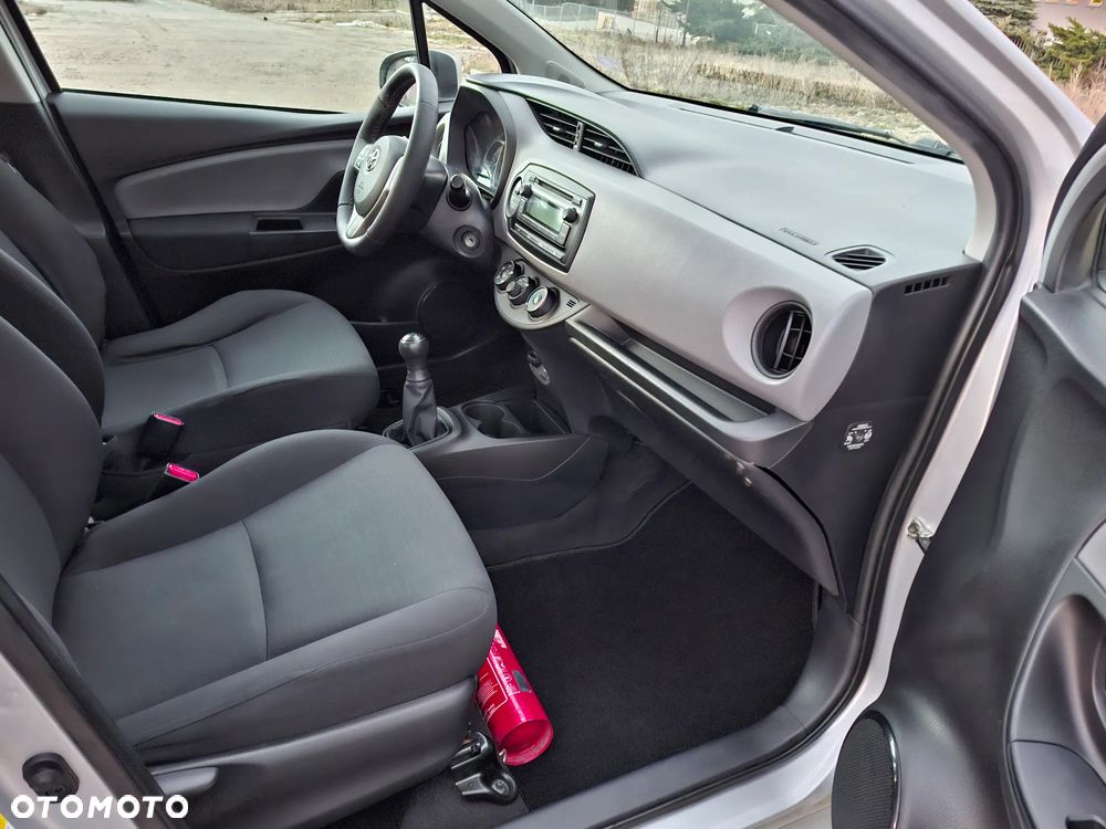 Toyota Yaris - 14