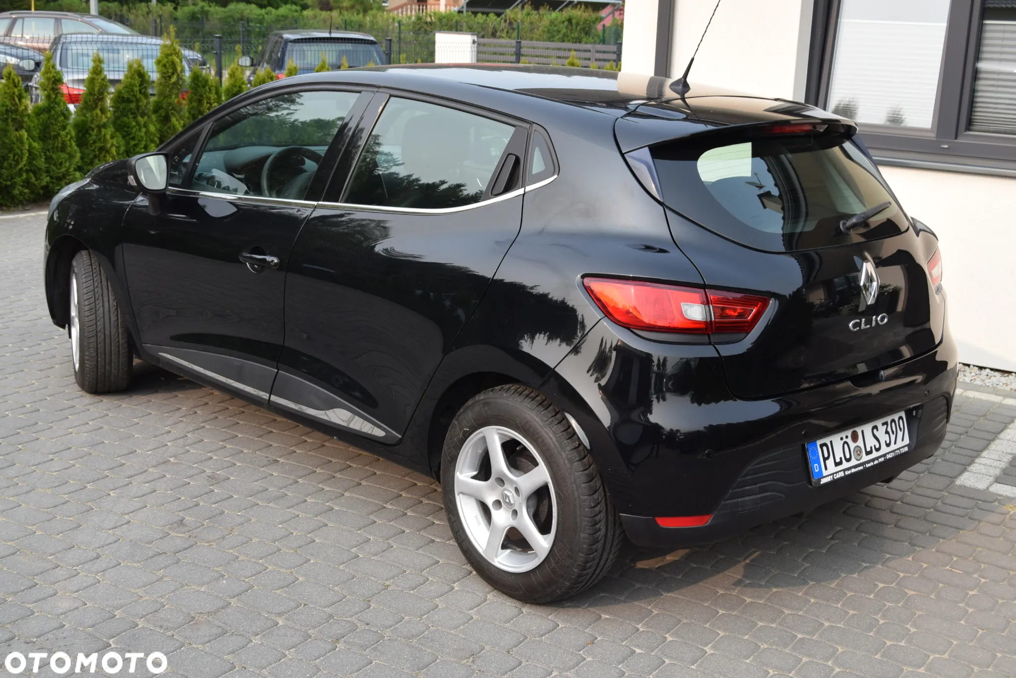 Renault Clio 1.2 16V 75 Life - 2