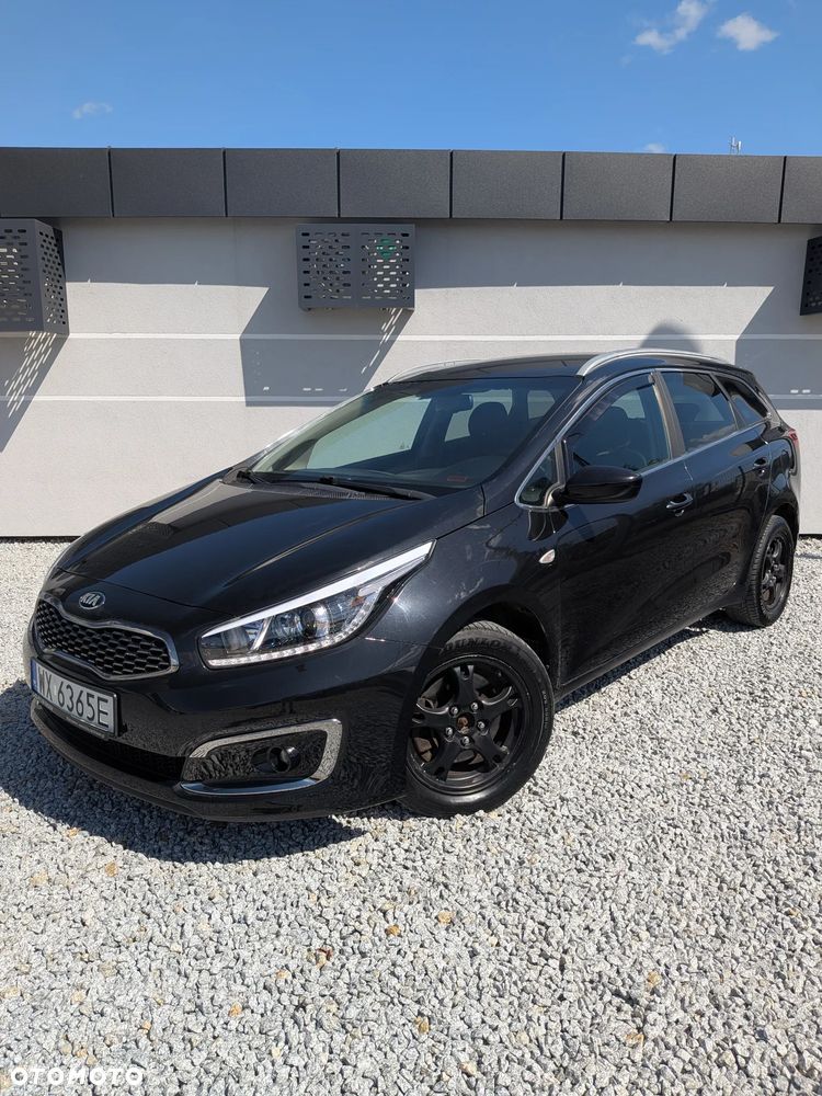 Kia Ceed 1.6 CRDi Smart Plus - 1