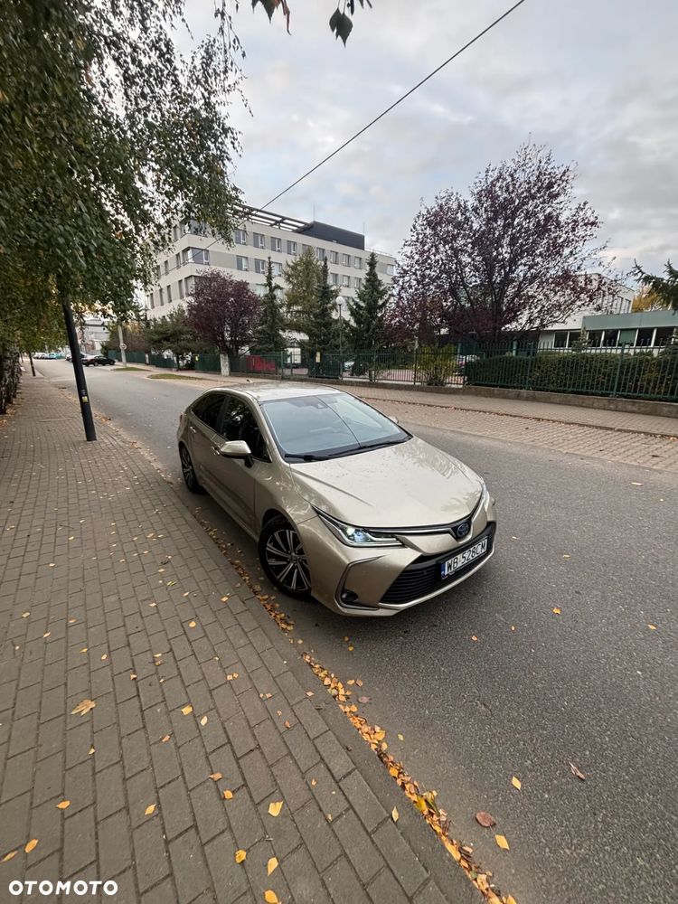 Toyota Corolla 1.8 Hybrid Executive - 11