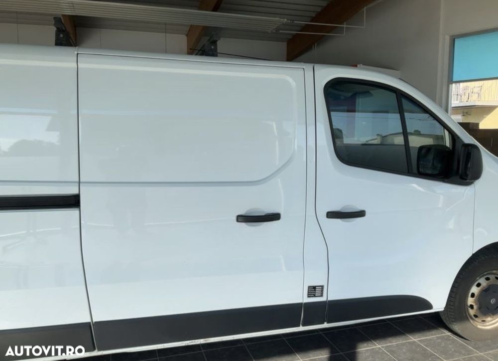 Opel Vivaro - 2