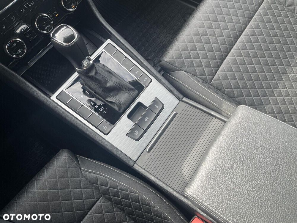 Skoda Superb - 23