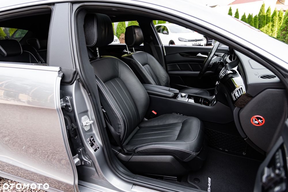 Mercedes-Benz CLS 350 CDI 4Matic 7G-TRONIC - 24