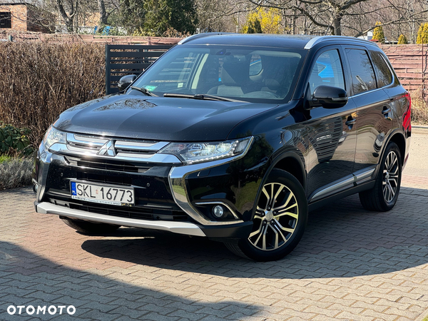Mitsubishi Outlander 2.2 DI-D Instyle SDA 4WD
