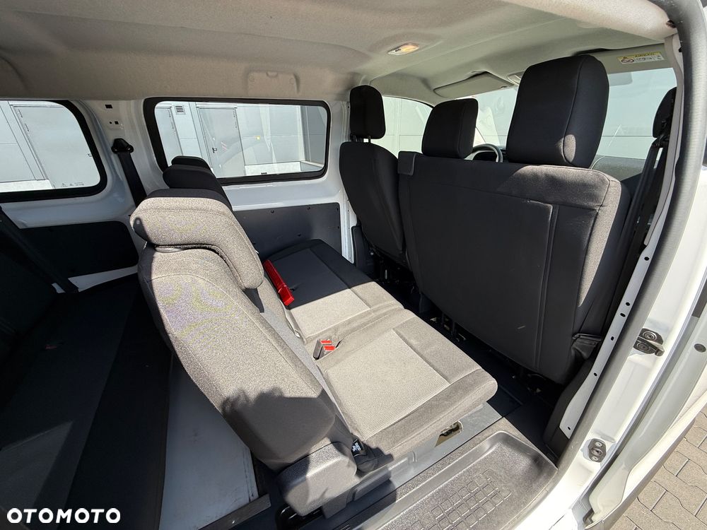 Opel Vivaro - 23