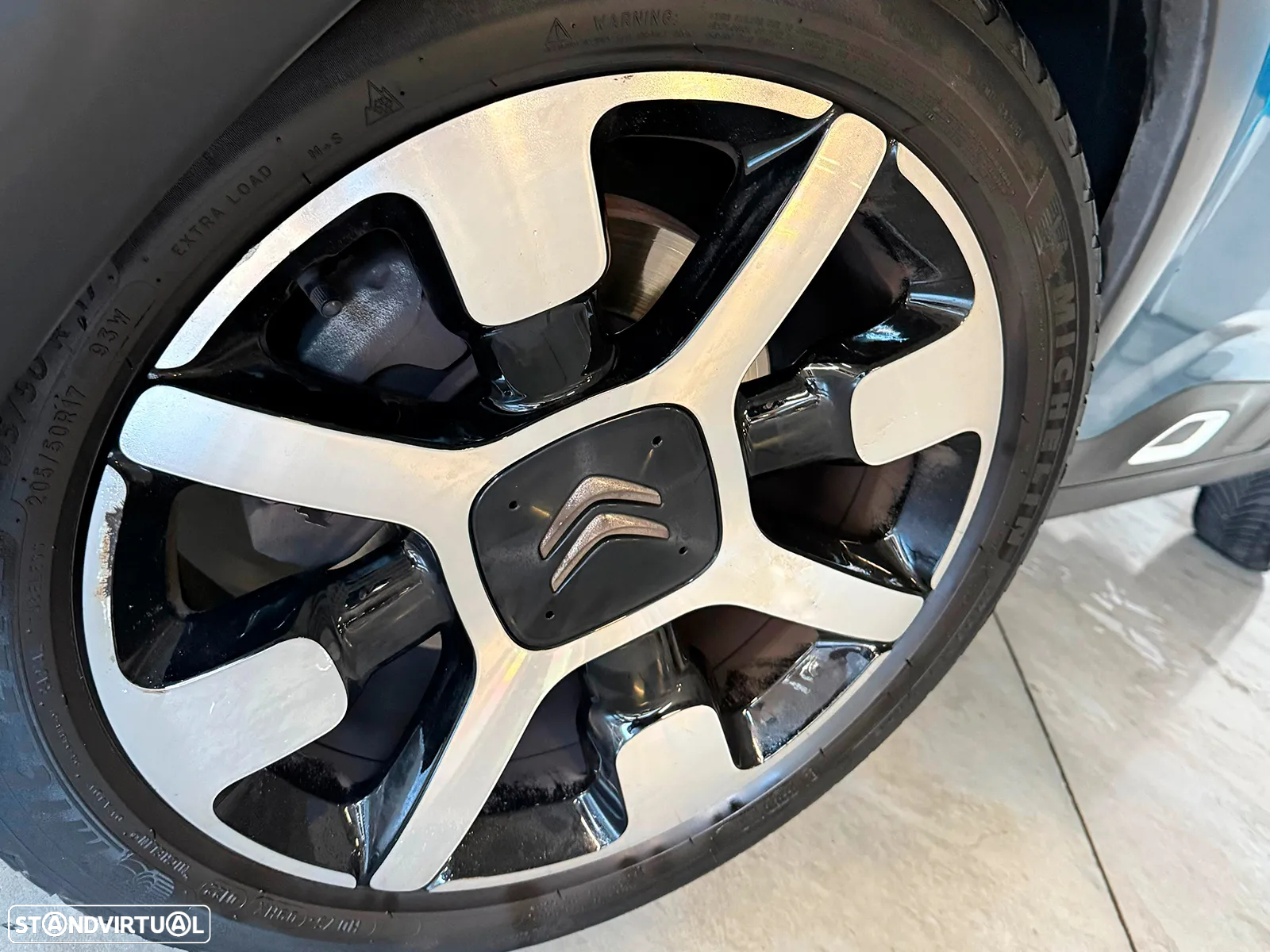 Citroën C4 Cactus 1.2 PureTech Shine - 17