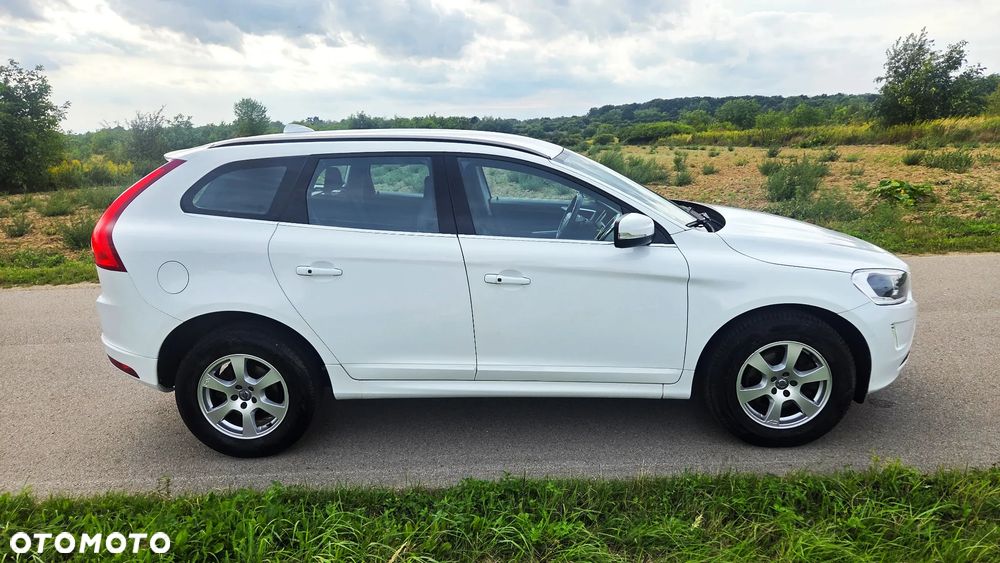 Volvo XC 60 D3 Geartronic Momentum - 9
