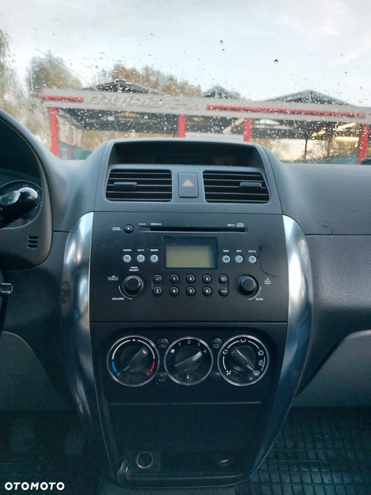 Suzuki SX4 1.9 DDiS DPF 4x2 Comfort - 8