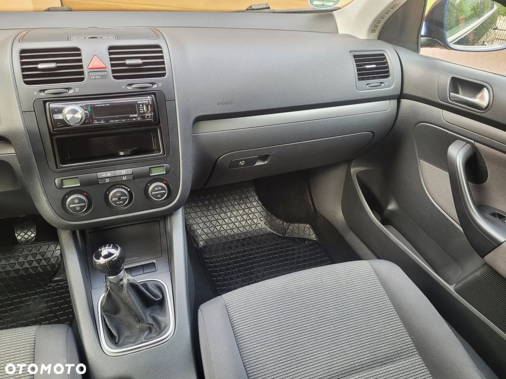 Volkswagen Golf 1.6 Tour Edition - 12
