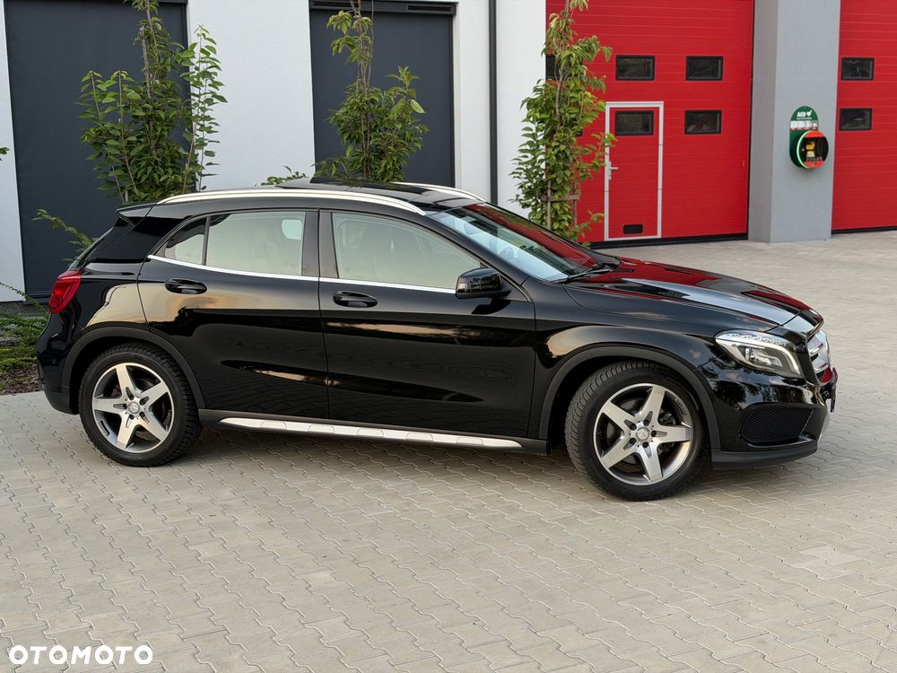 Mercedes-Benz GLA 250 4Matic 7G-DCT AMG Line - 6