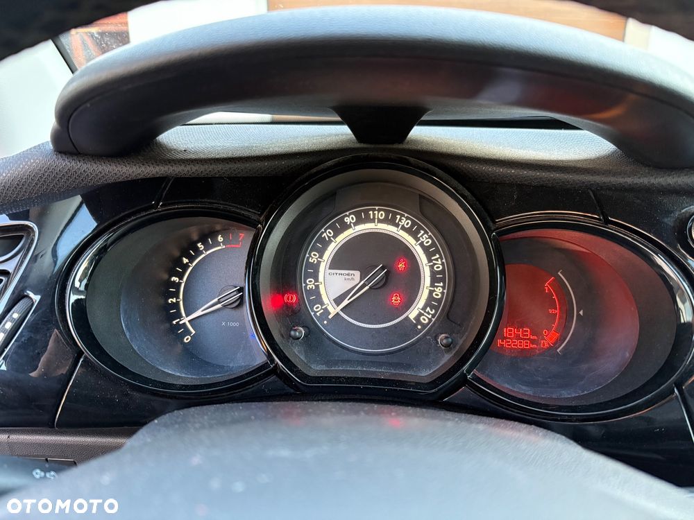 Citroën C3 Pure Tech (VTi) 68 Attraction - 24