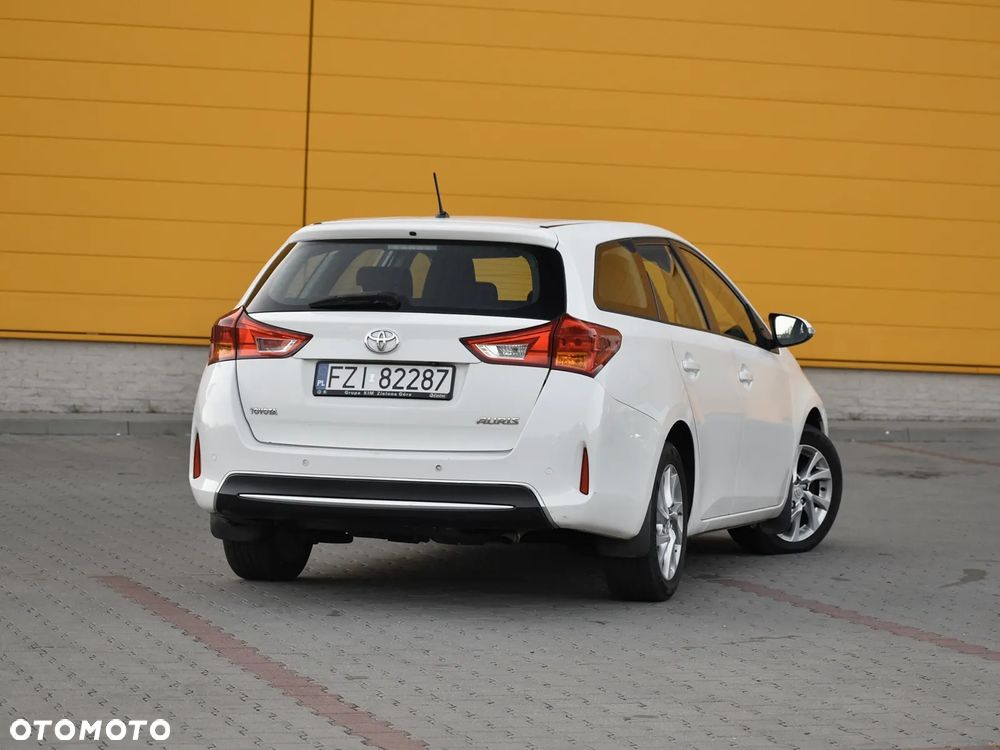 Toyota Auris 1.4 D-4D Active - 12