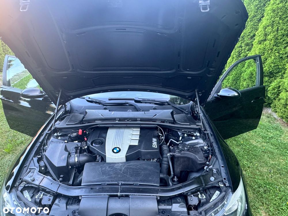 BMW Seria 3 318d DPF Edition Lifestyle - 26