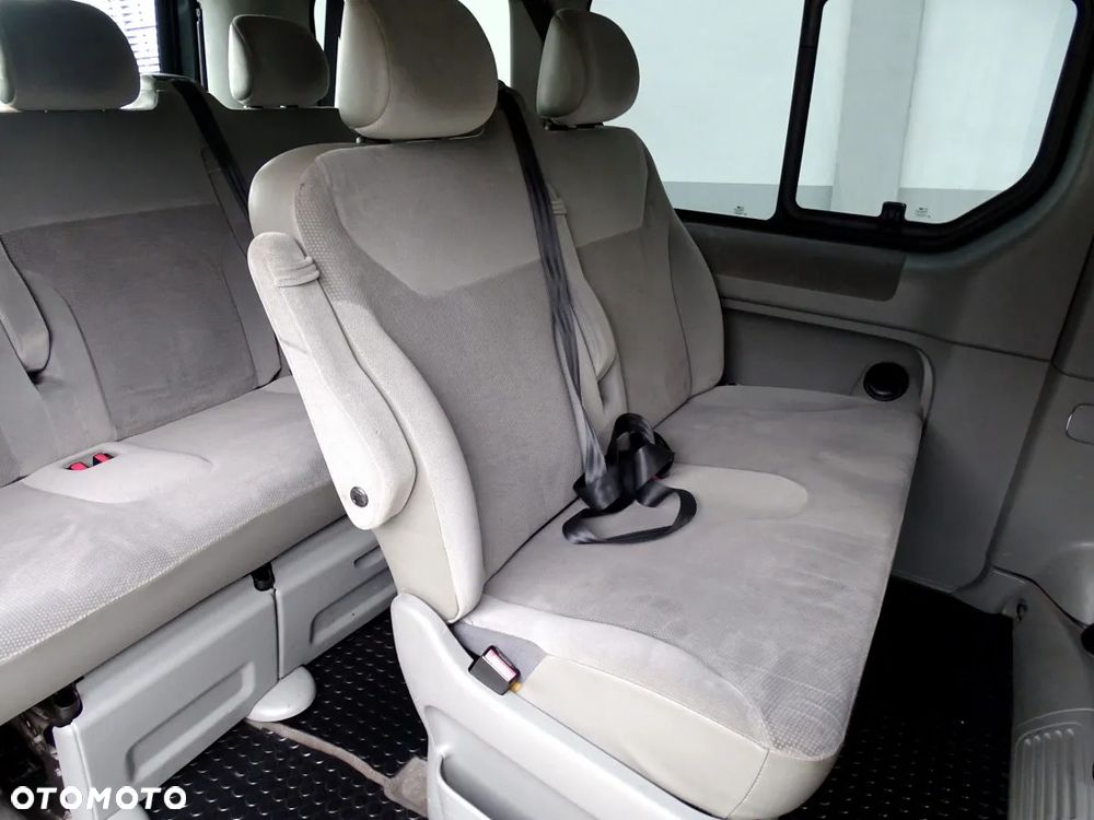 Opel Vivaro 2.5 CDTI L1H1 Tour - 14