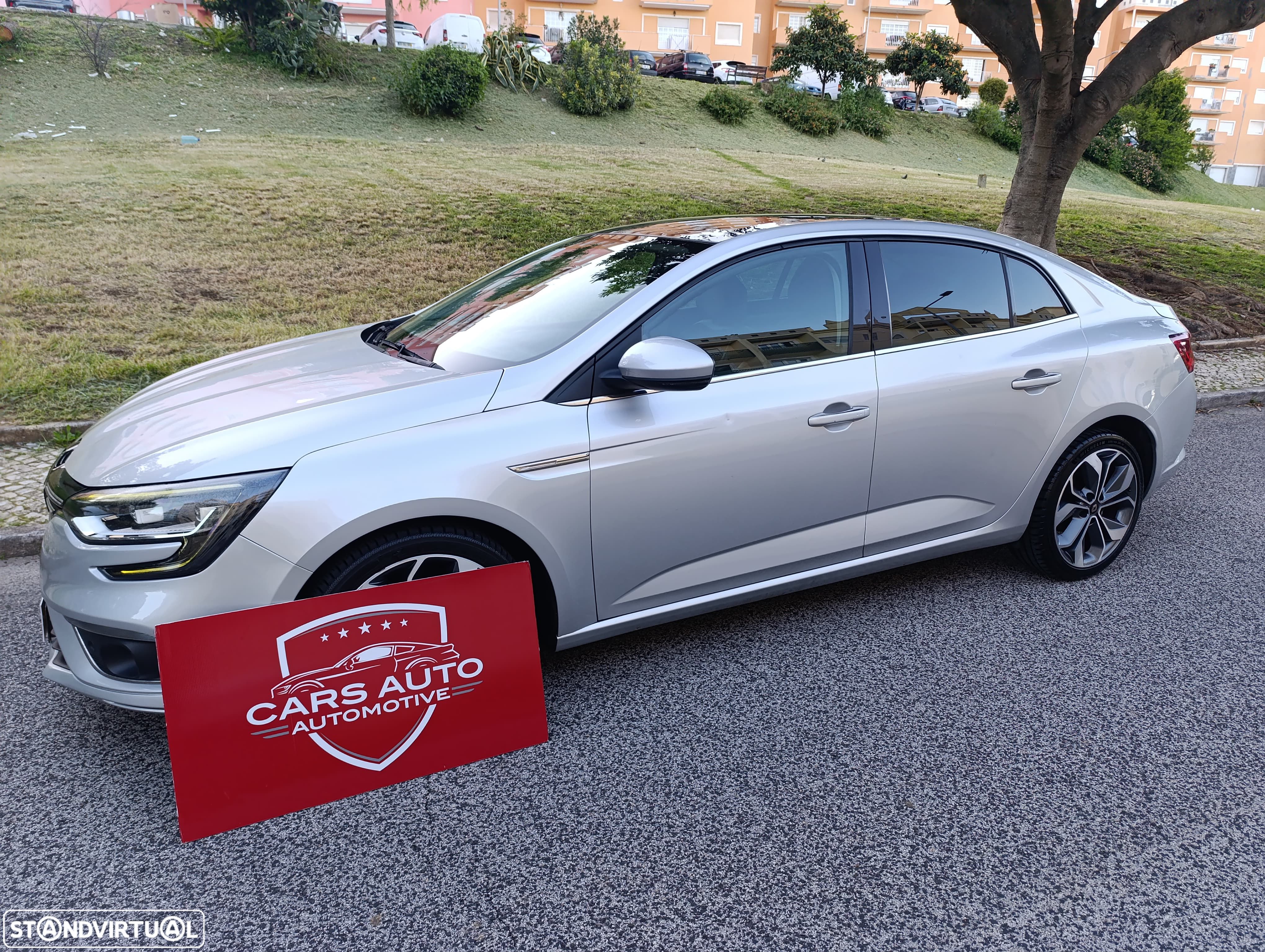 Renault Mégane Grand Coupe 1.5 dCi Executive - 1