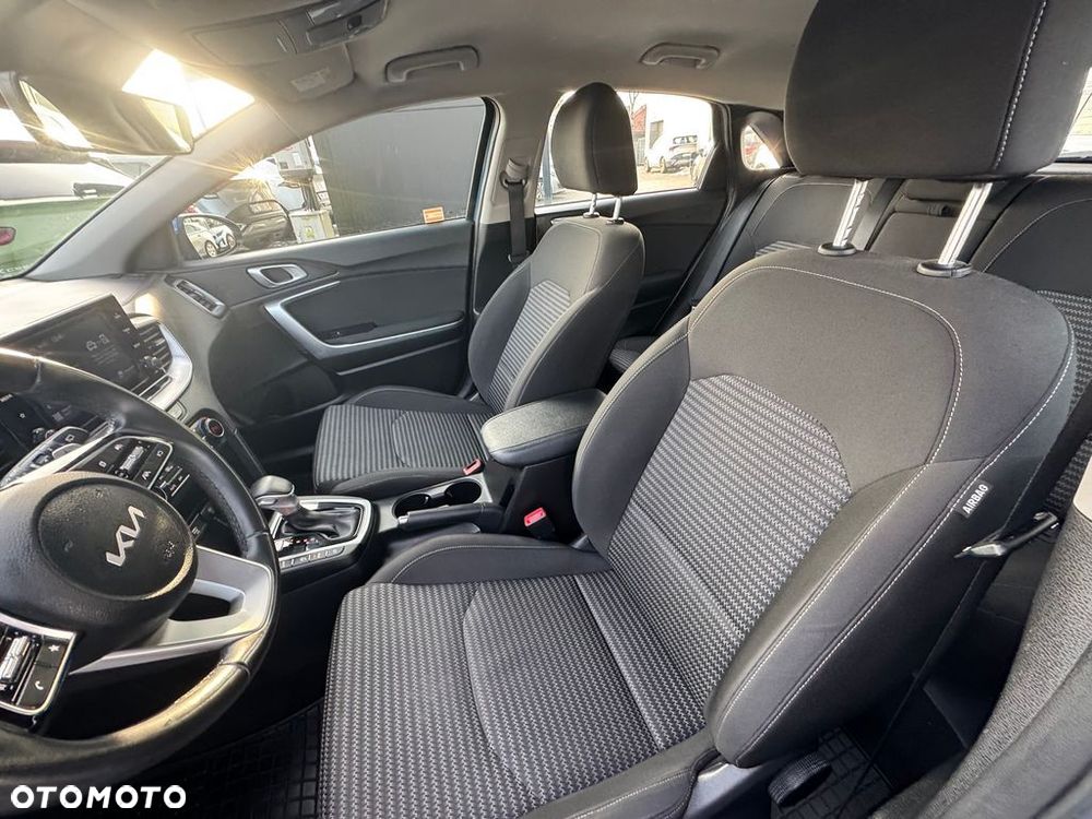 Kia Ceed 1.5 T-GDI M DCT - 10