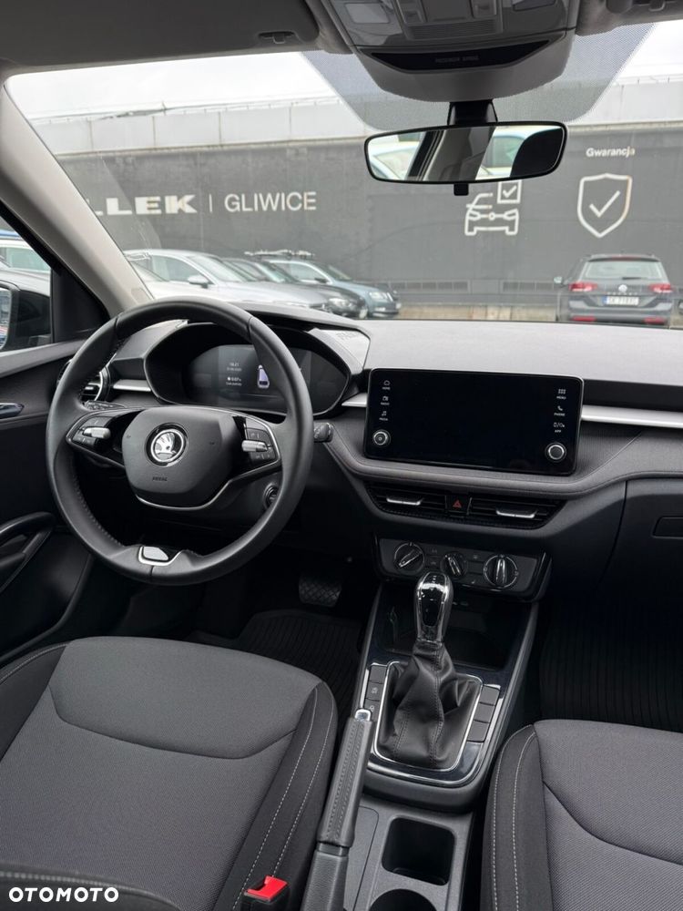 Skoda Fabia 1.0 TSI Selection DSG - 25