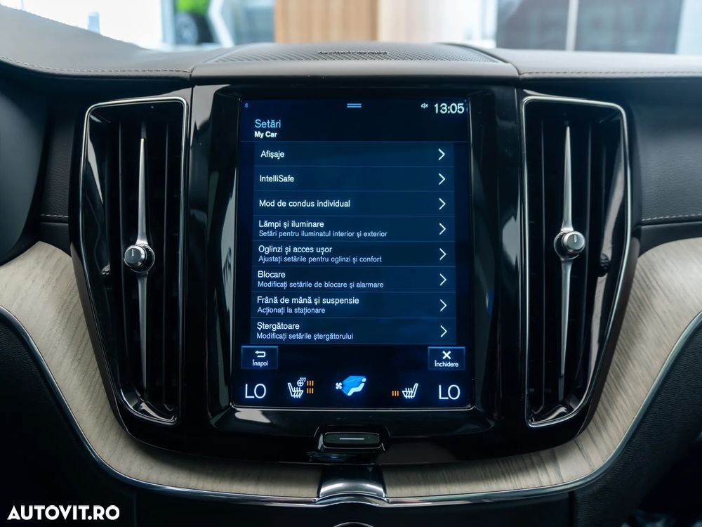 Volvo XC 60 T6 AWD Recharge Geartronic Inscription - 26