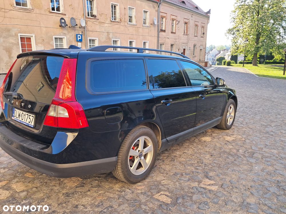 Volvo V70 2.0D Momentum - 6