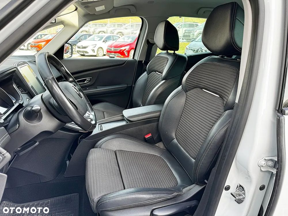Renault Scenic - 11