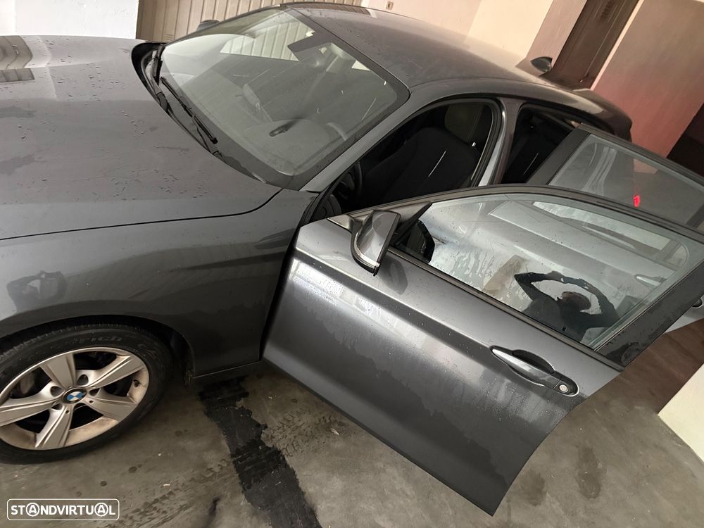 BMW 118 dA Line Urban - 16